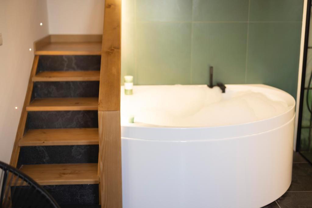 Bali Aqua&Charme Bed & Breakfast Gaeta Dış mekan fotoğraf